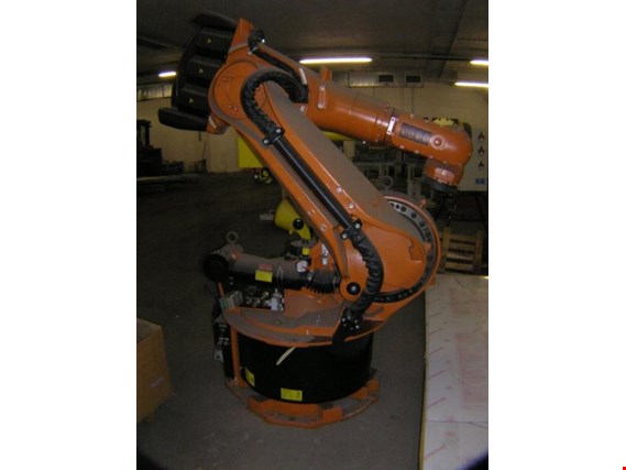Used KUKA KR200 1 Industrial Robot for Sale (Auction Premium) | NetBid Industrial Auctions